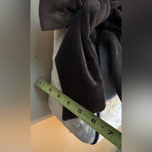 Juicy Couture Cream Quilted Shoulder Tote with Brown Trim & Pink Script - Picture 8 of 11